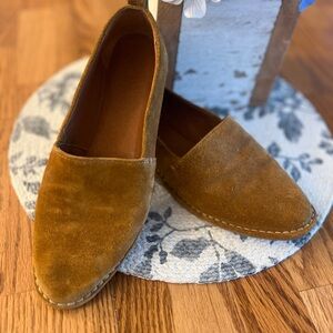 FRYE Suede loafers